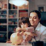 Mira cómo funcionan los principales beneficios para las madres colombianas