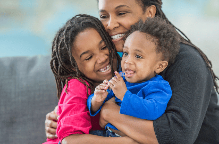 Prestaciones sociales de las madres solteras